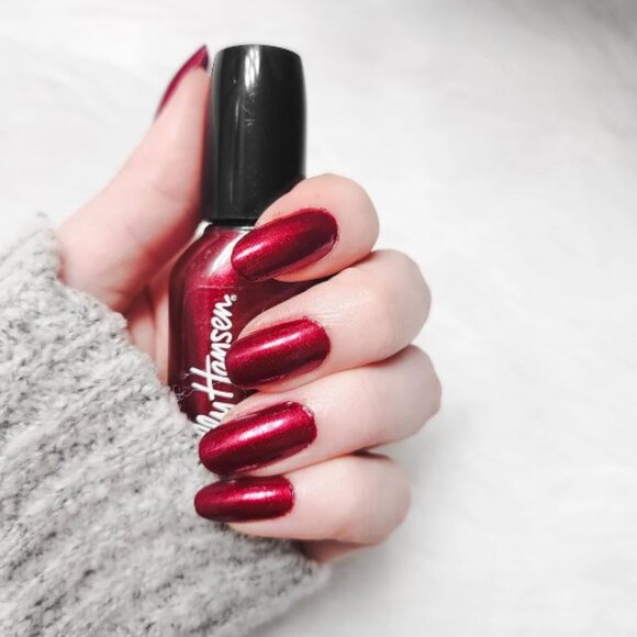 ❤️Offers! ⭐Sally Hansen Hard as Nails Metallic Red ~ Unbreakable Heart ~ .45 Oz - Picture 2 of 3